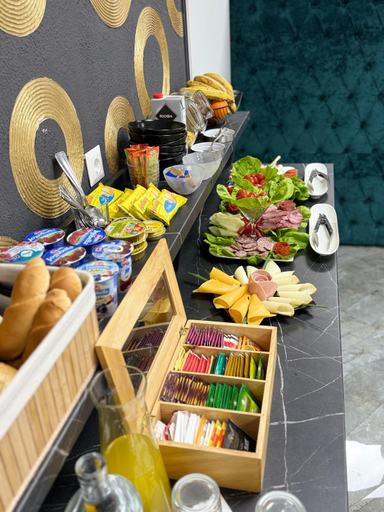 Food & Drinks 5, Becs Panzio Lenti, Lenti
