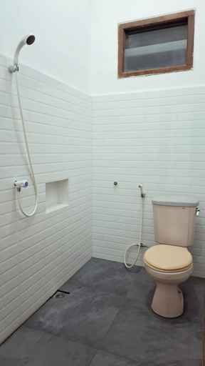 Bathroom 4, Santalum Hotel, Yogyakarta