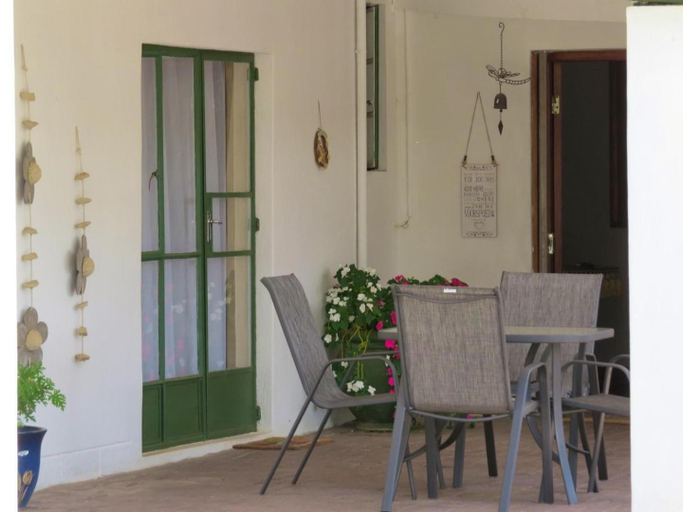 Others 2, Spes Bona guesthouse, Pixley ka Seme