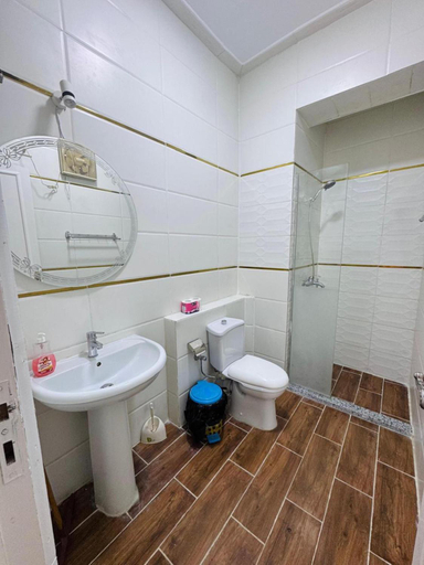 Bathroom 4, Luxor Guest House, Luxor