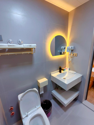 Bathroom 4, Huashan Gehui Hotel, Weinan