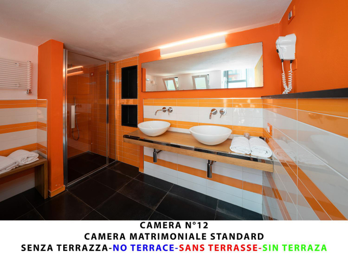 Bathroom, I Tibei Guesthouse, La Spezia