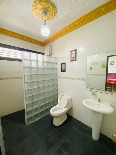 Bathroom 3, Villa puncak6, Bogor
