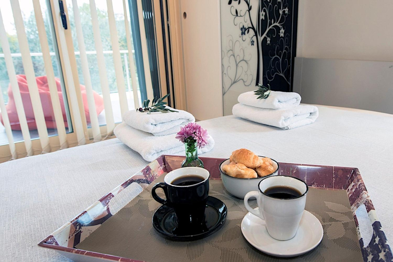 Food & Drinks 5, Contemporary Corfu Retreat 3 Bedrooms Villa Girasole Artful Decor, Ionian Islands