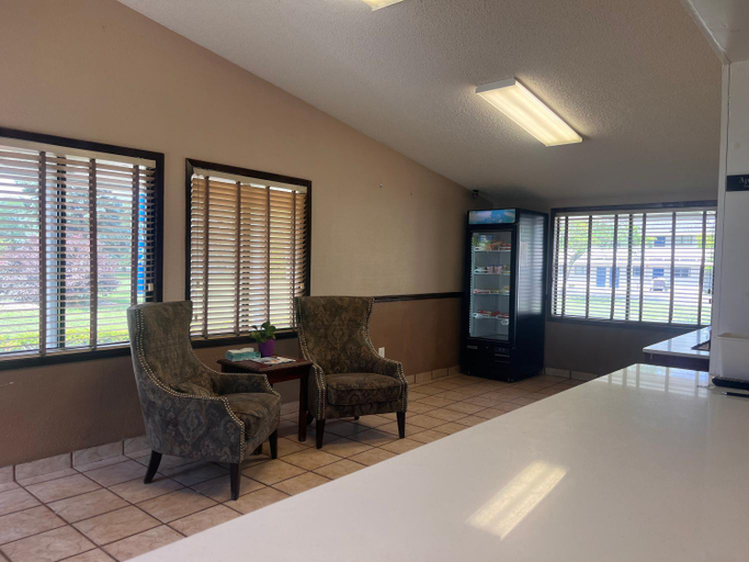 Public Area, Stay-Well Inn - Monroe, Monroe