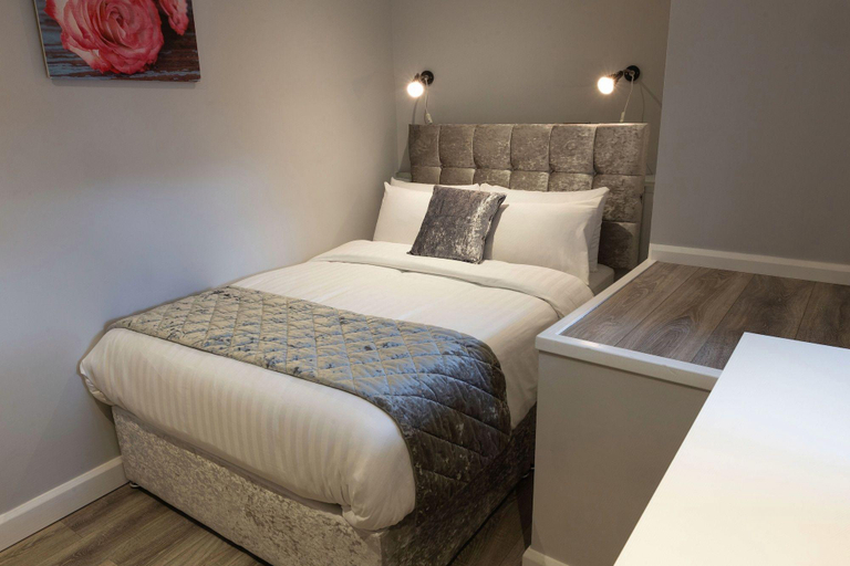 Bedroom 4, The Gate Hotel by thekeycollections, Dublin