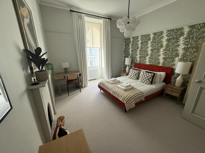 Others 3, 1 Bed Ranelagh By Pureserviced, Plymouth