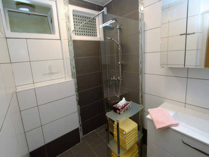 Bathroom 3, Chalet in Turracherhohe with Ski-inSki-out, Murau