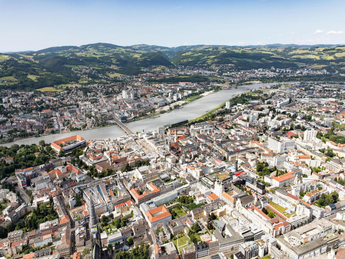 Others 4, Appartements nicht weit von der Donau, Linz
