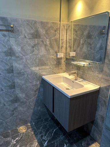 Bathroom 4, Kata Leaf Resort, Phuket Island