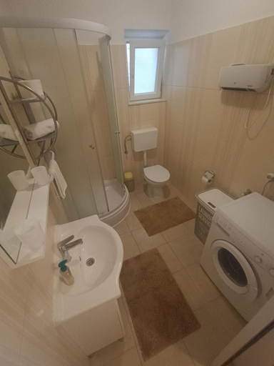 Bathroom 3, Maria Apartments, Šibenik