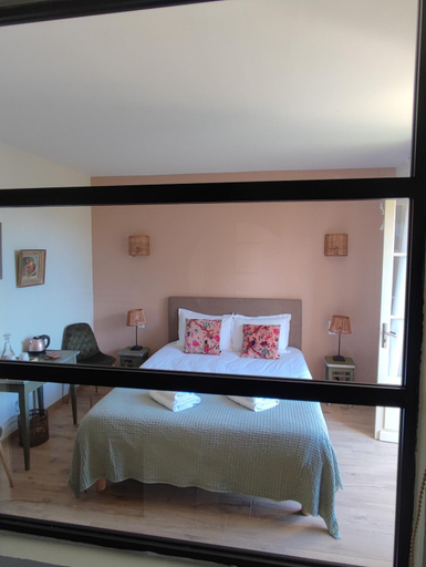 Others 4, LE CLOS VERSAILLES BEYNAC, Dordogne