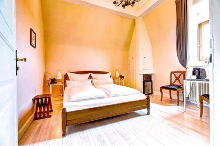 Bedroom 3, Hotel Villa Konigsgarten, Südliche Weinstraße