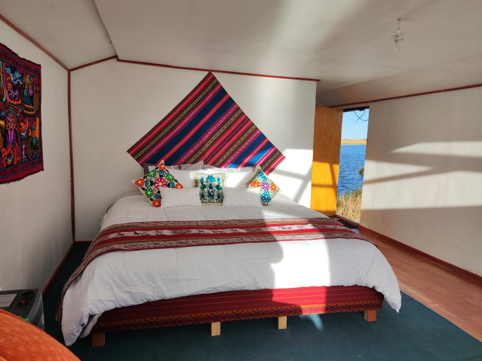 Bedroom 3, Titicaca Lodge Flotante, Lago Titicaca
