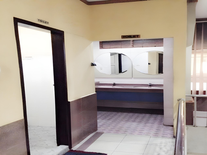 Bathroom, Hotel Queen, Pontianak