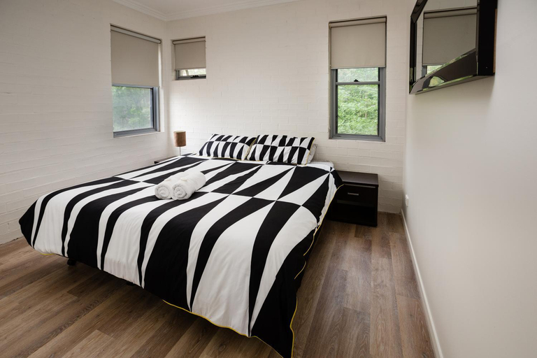 Bedroom 2, Bluegum Executive Apartments, Newcastle - Outer West