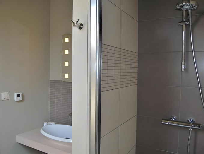 Bathroom 2, B&B Bloonwinning, Limburg
