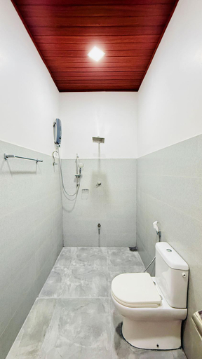 Bathroom 4, Luaya Beach, Tangalle