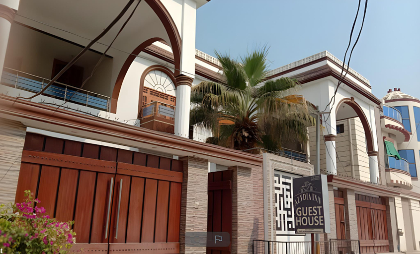 Exterior & Views