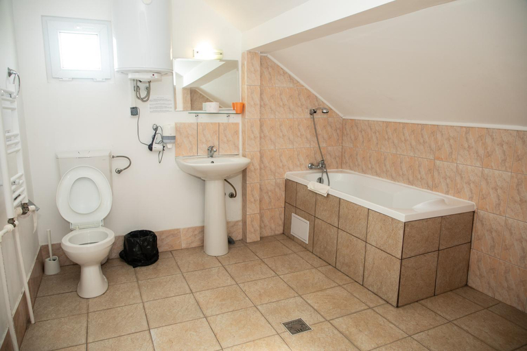 Bathroom 1, Vile Mamaia Nord, Navodari
