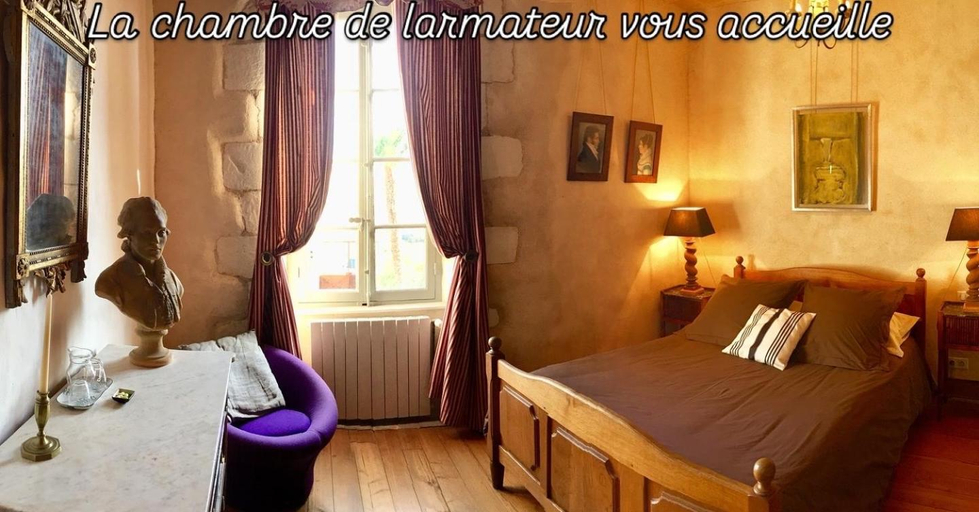Bedroom 2, Chambres d'hotes La Borderie du Go pres de La Rochelle - Nieul, Charente-Maritime