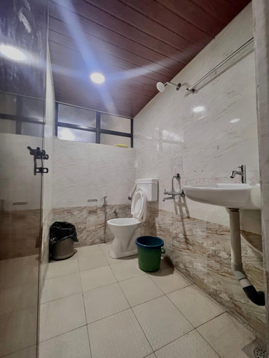 Bathroom 3, Eesha Residency, Udupi