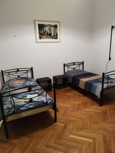 Others 5, Apartment Atiki metro shared bathroom and kitchen, Attica