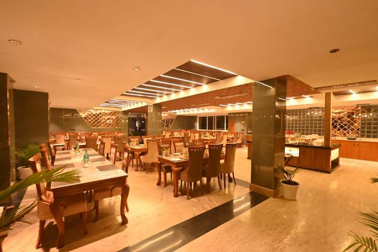 Food & Drinks 5, Hotel Ravine Palace, Garhwal