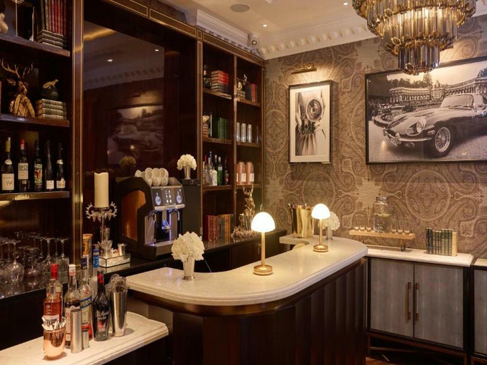 Food & Drinks 4, The Selwyn, Richmond, London