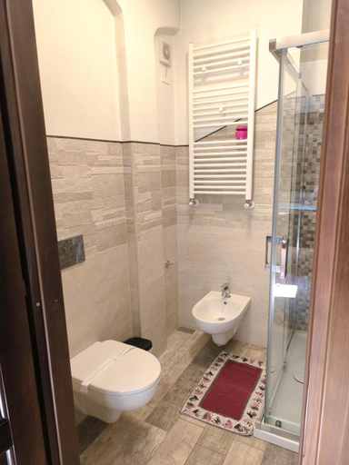 Bathroom 3, B&B Mamuthones, Sassari