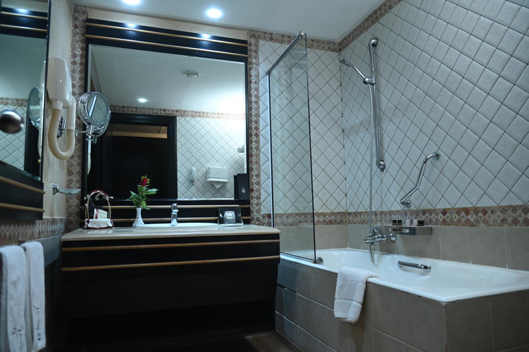 Bathroom 3, Borj Dhiafa Hotel, Sfax Médina