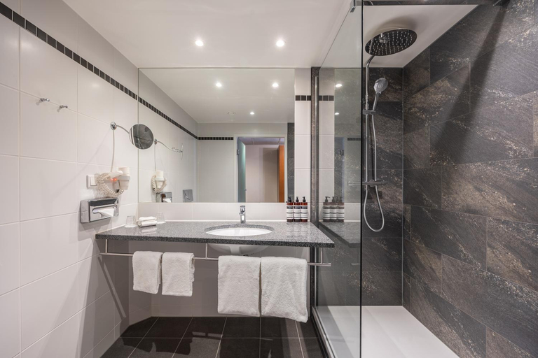Bathroom 4, Amrath Grand Hotel Frans Hals, Haarlem