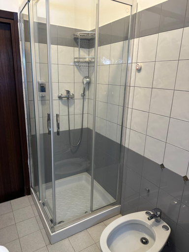 Bathroom 3, Affittacamere Gess, Cosenza