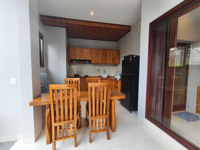 Others 5, Dharma Suweta, Gianyar