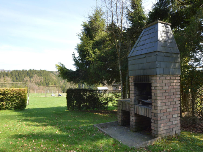 Others 4, Longfaye Chalet with Sauna, Liège