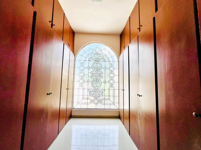 Others 3, 20, Suite for 4 People, Torreón
