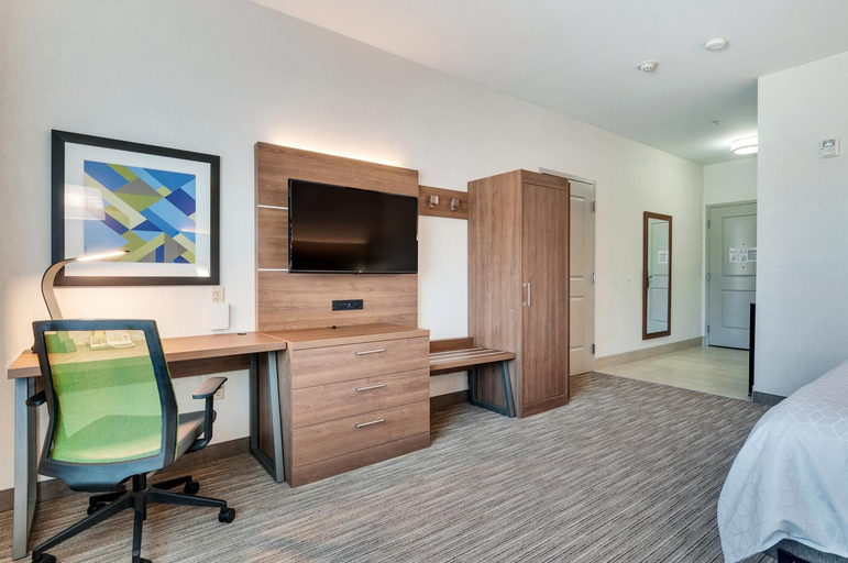 Bedroom 3, Holiday Inn Express & Suites BANNING by IHG, Riverside
