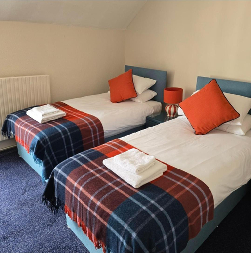 Bedroom 2, Community Owned Gwesty Owain Glyndwr Hotel, Denbighshire