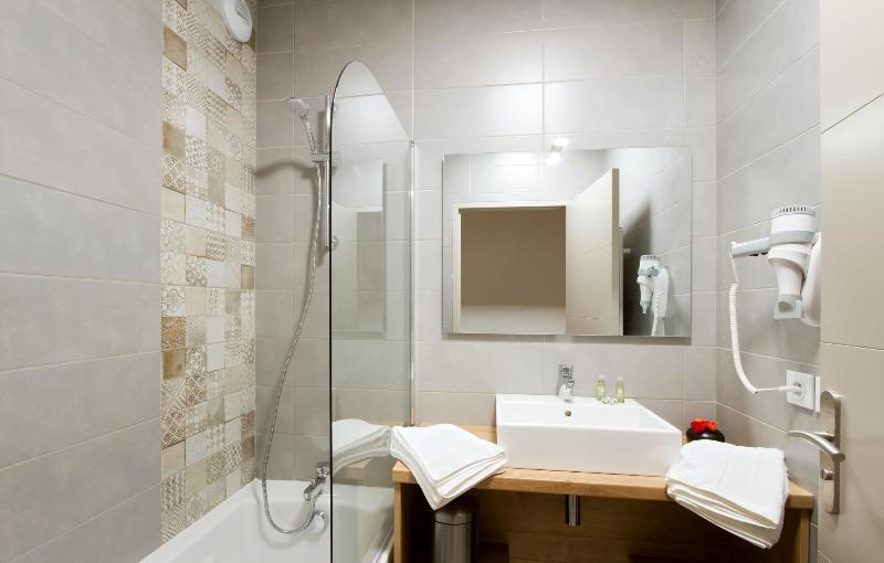 Bathroom 5, Residence Prestige Odalys Rochebrune Les Cimes, Hautes-Alpes