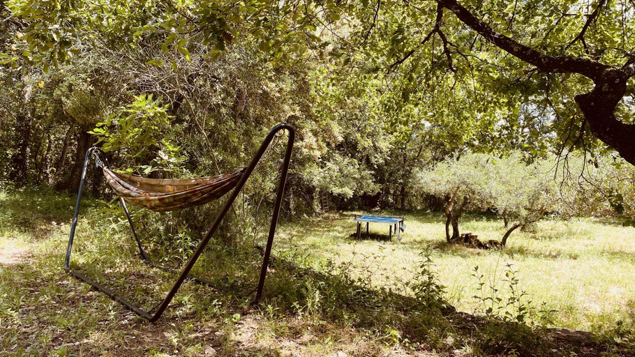 Others 5, Chalet avec piscine privee dans la foret, Var