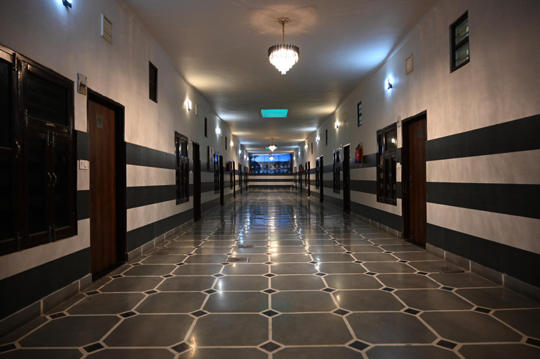 Public Area 2, Hotel Moon -Near Bus Stand Panipat, Panipat