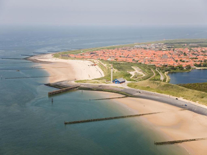 5, Coastal Apartment in Westkapelle, Veere