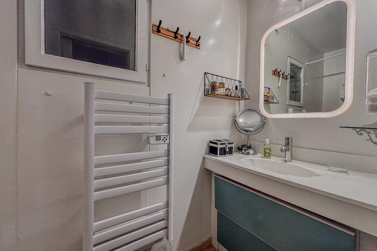 Bathroom 4, La Dolce Villa 11 sleeps Pool & Landscaped Garden, Alpes-Maritimes