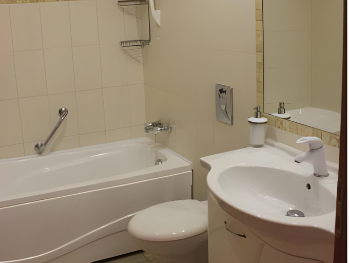 Bathroom 4, For You, Odes'ka