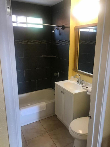 Bathroom 3, Economy Inn Antioch, Contra Costa