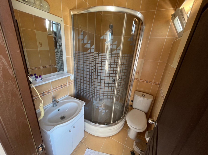 Bathroom, GRAND ALVER OTEL, Edremit
