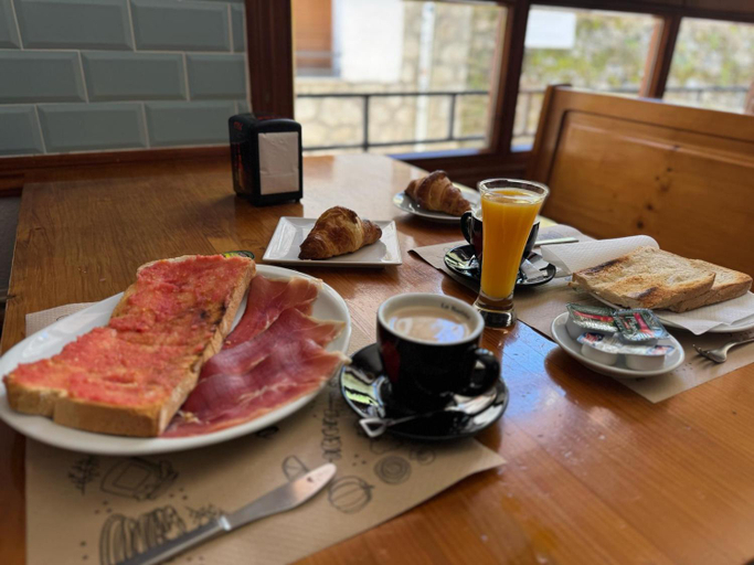 Food & Drinks 4, Hostal Marbore, Huesca