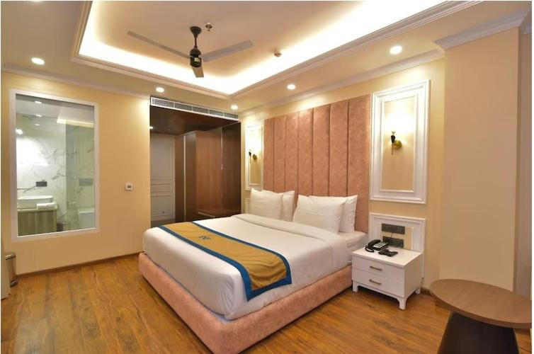 Bedroom 2, Aayra Dalhousie, Chamba