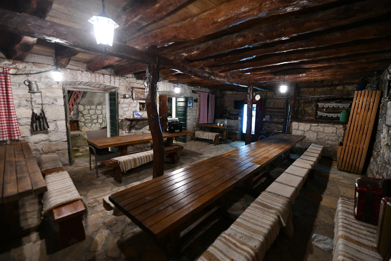 Food & Drinks 5, Apartment Rural Podastrana, Hrvace
