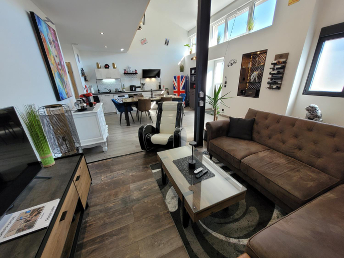 Others 4, Indus'Loft and Spa-Jacuzzi et Parking Prive, Loir-et-Cher